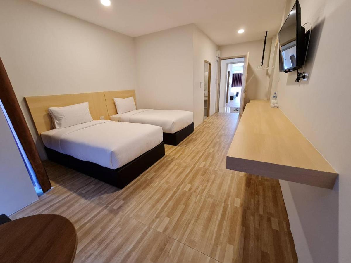 The Charlotte Smart Hotel Lopburi Ngoại thất bức ảnh