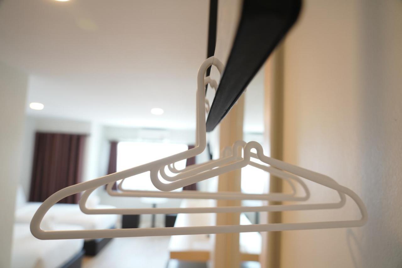 The Charlotte Smart Hotel Lopburi Ngoại thất bức ảnh