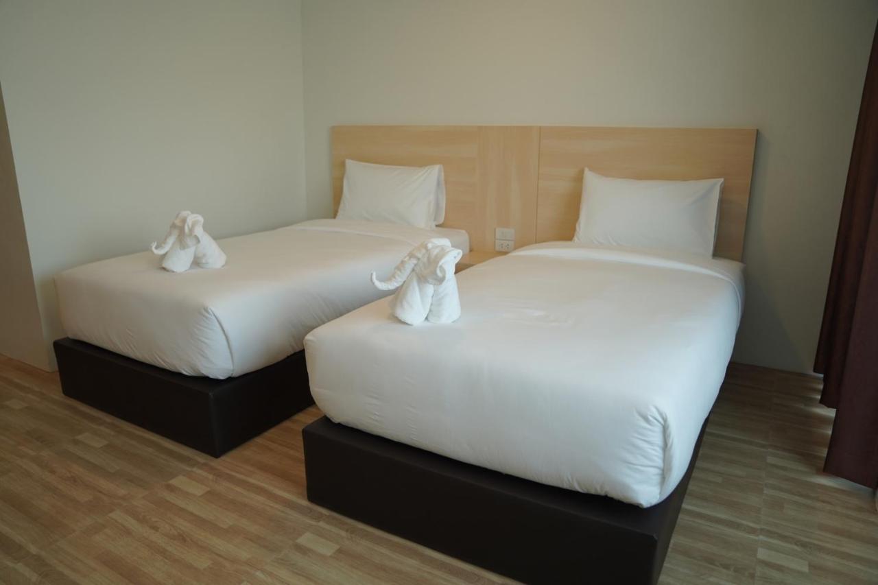 The Charlotte Smart Hotel Lopburi Ngoại thất bức ảnh