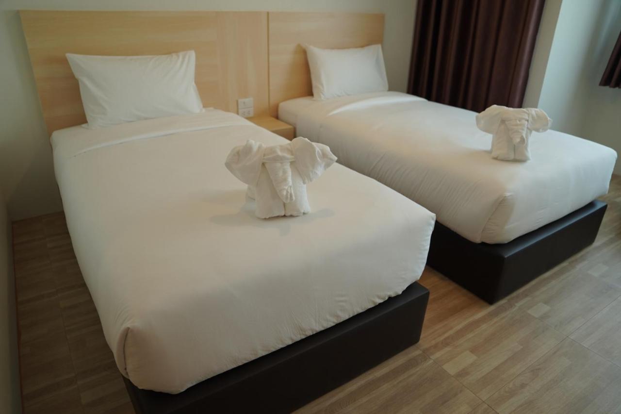The Charlotte Smart Hotel Lopburi Ngoại thất bức ảnh